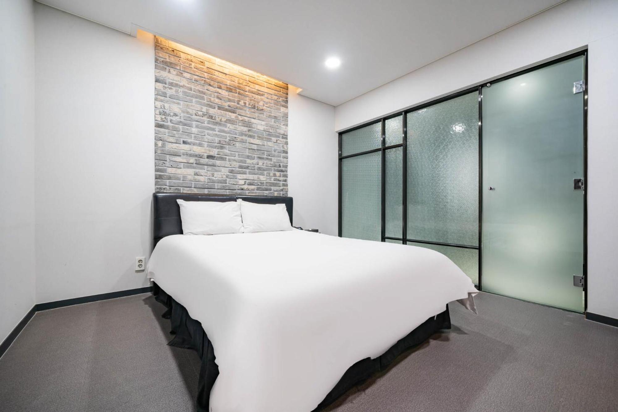 Gangneung Gyeongpodae Hotel Cube Exterior photo