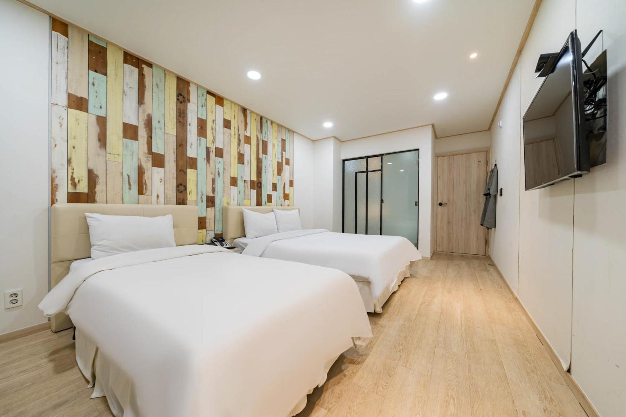 Gangneung Gyeongpodae Hotel Cube Exterior photo