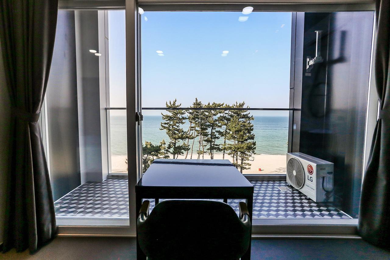 Gangneung Gyeongpodae Hotel Cube Exterior photo