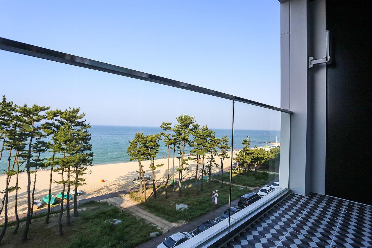 Gangneung Gyeongpodae Hotel Cube Exterior photo